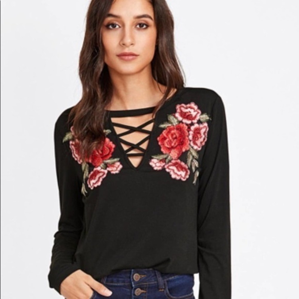 Embroidered‎ Crisscross V Neck Blouse Med/Large